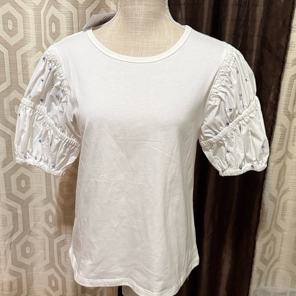 NWT White Puff Sleeve Top